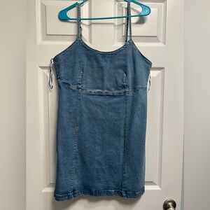 Never worn jean dress size XL